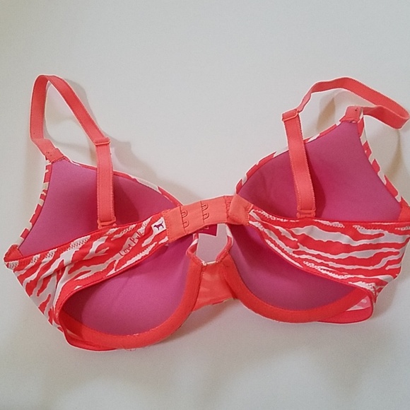 Pink bra - Picture 2 of 3